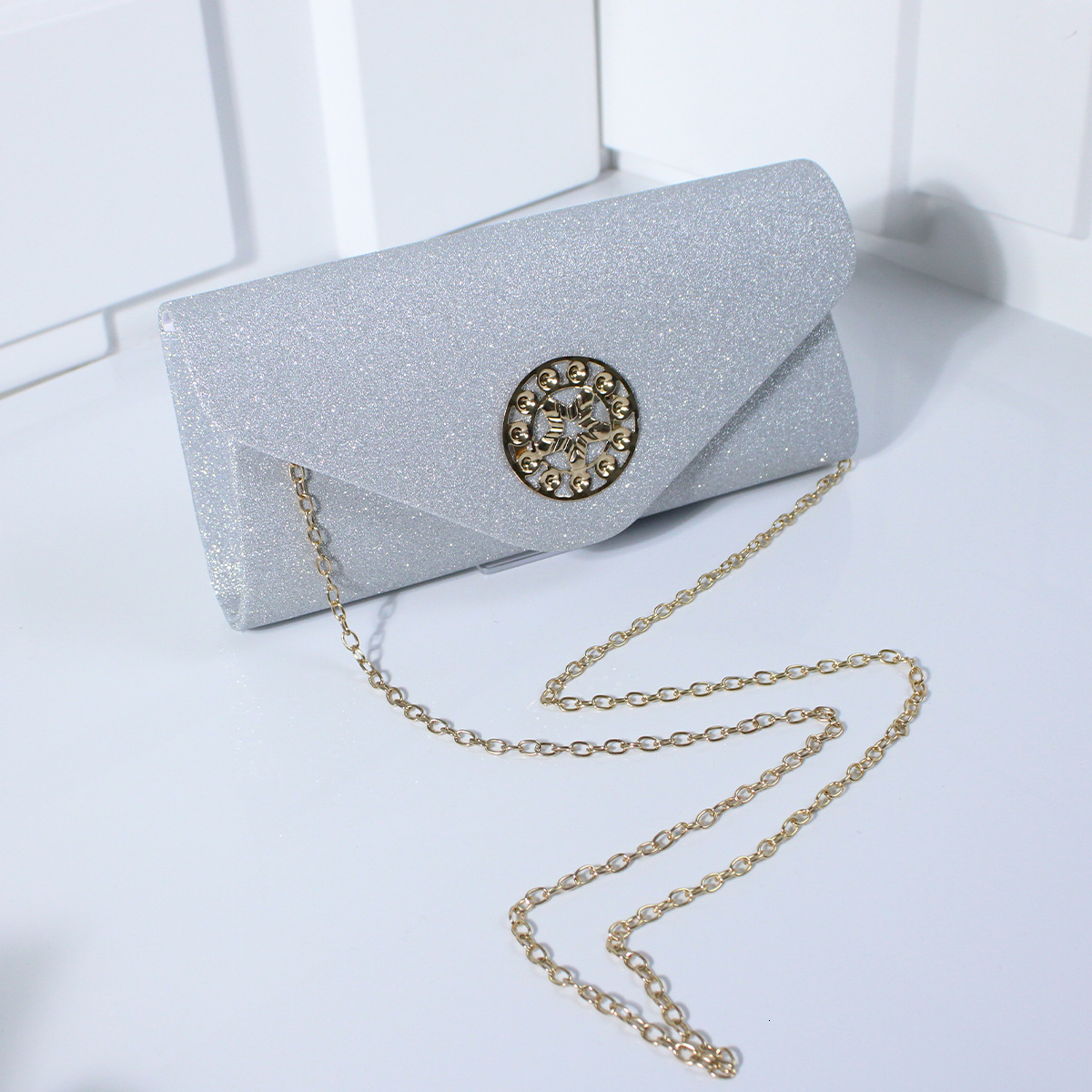 New Style Princess Fashionable Crossbody Shoulder Casual and Simple Dinner Banquet Chain Women's Bag