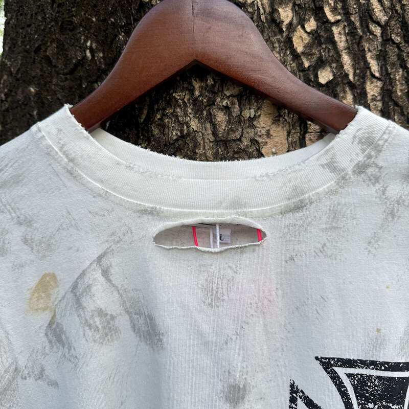 Saint O-Neck Cross Shape Vintage T Shirt Graffiti American Style High Street Casual Couple Autumn Tops