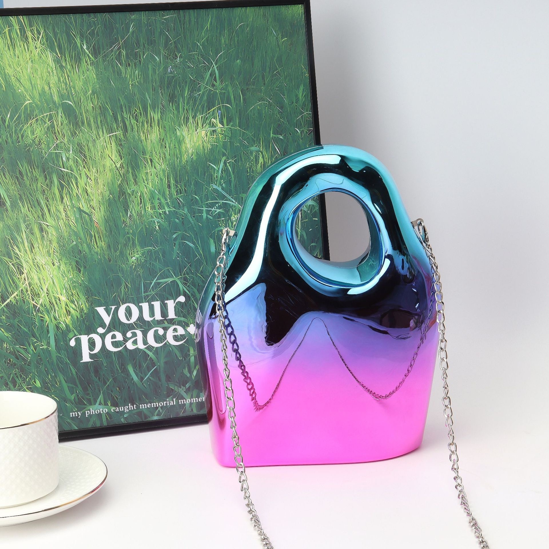New bucket shaped acrylic single shoulder diagonal cross dinner bag, fashionable and high-end multifunctional women's bag