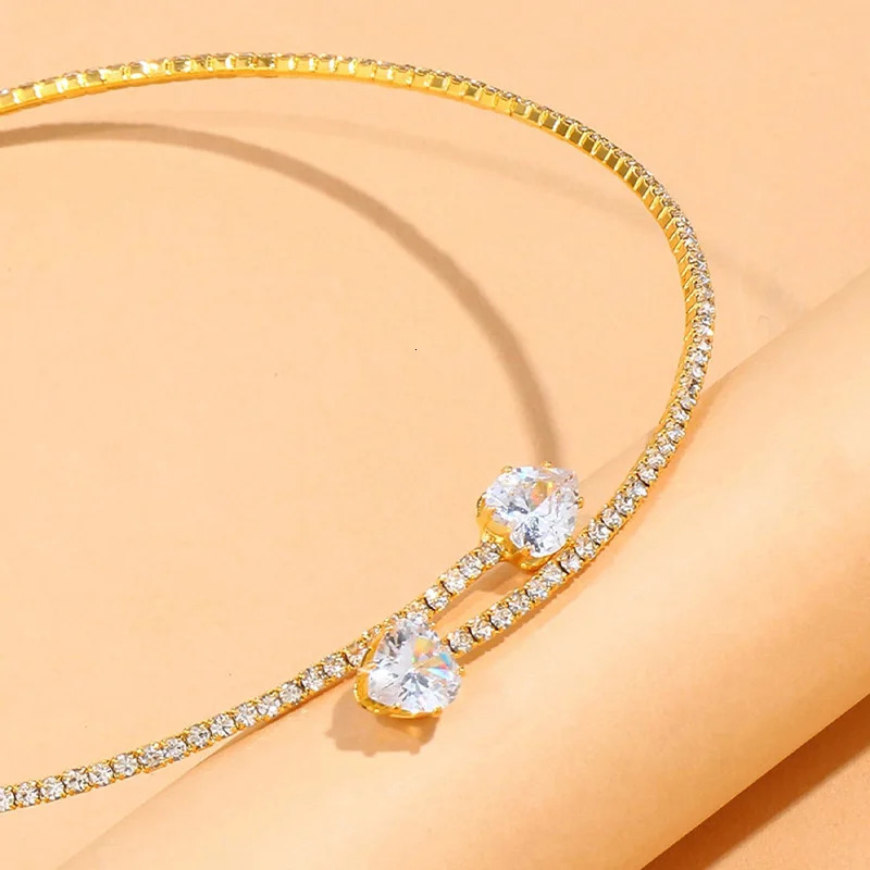 Fashion Heart Collar Choker Necklace for Women Simple Open Torques Jewelry Accessories 241031