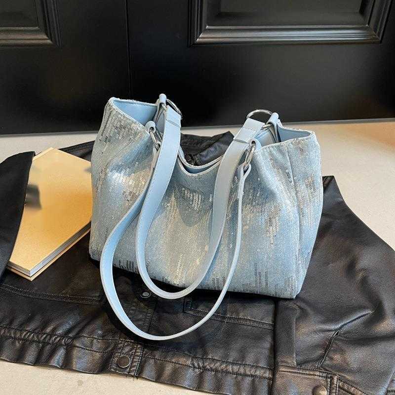 CMM Womens Large Capacity Sequined Hand Held Commuting Tote Bag New Fashion Niche Design Autumn and Winter Bag