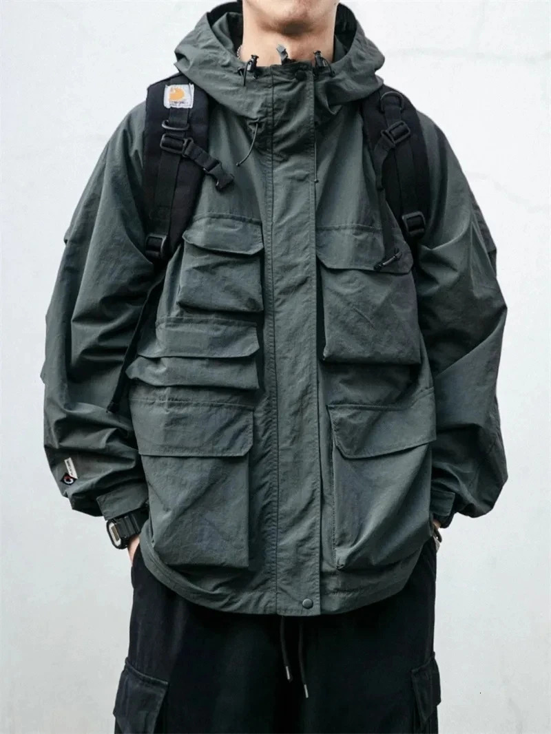 Multi pocket street clothing mountain hoodie jacket mens clothing Harajuku casual cargo jacket fashionable black jacket mens clothing 241031