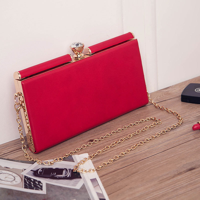 New lacquered leather multifunctional women's chain shoulder crossbody bag paired with diamond dress and dinner bag