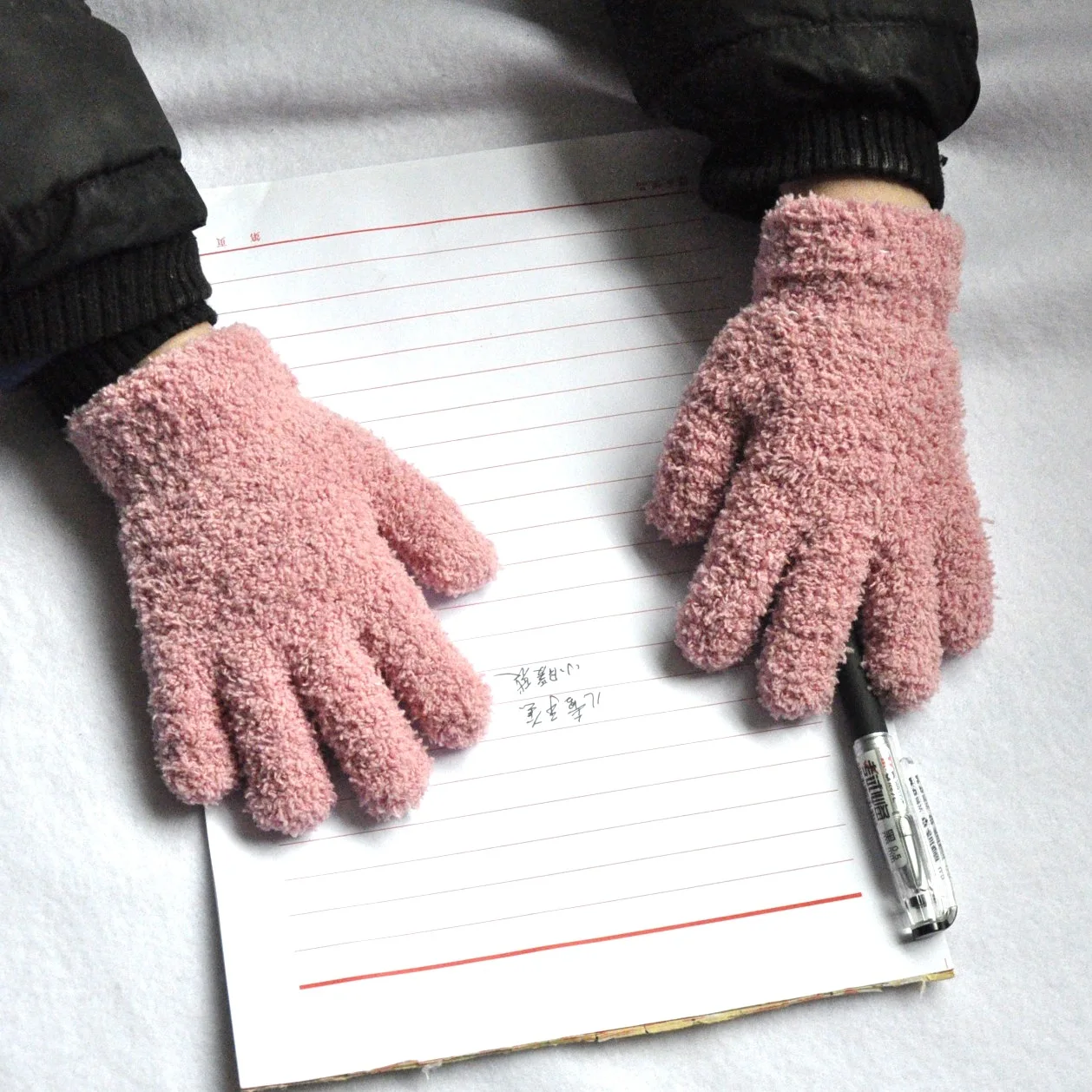 Children Gloves For 3-6 Years Old 2025 Winter Kids new Coral Fleece Thicken Baby Plush Furry Full Finger Mittens Soft Gloves Keep Warm