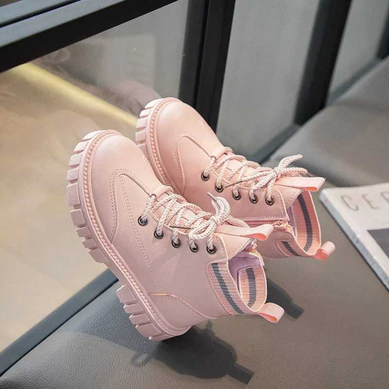 Childrens casual ankle boots childrens anti slip ankle boots childrens boys and girls autumn and winter new leather soft soled boots M241102