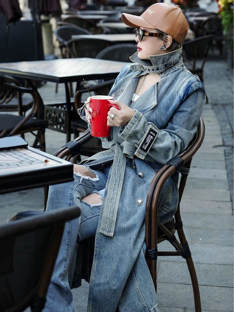Autumn denim trench coat womens jeans collar long sleeved with patchwork work loose retro windproof jacket womens jacket 241031