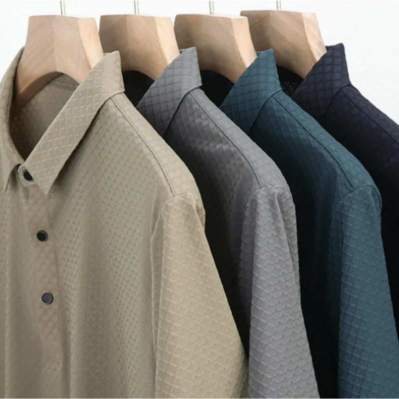 Solid Color Men T-shirt Short Sleeve Polo Shirt Lightweight Business Casual Turn-down Collar Top Mens Fashion Slim Fit Pullover 240326