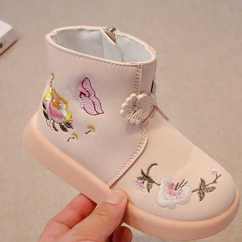 Childrens Embroidered Ankle Boots Elegant Girls Princess Boots Anti slip Autumn New Fashion Childrens Side Zipper Short Boots M241102