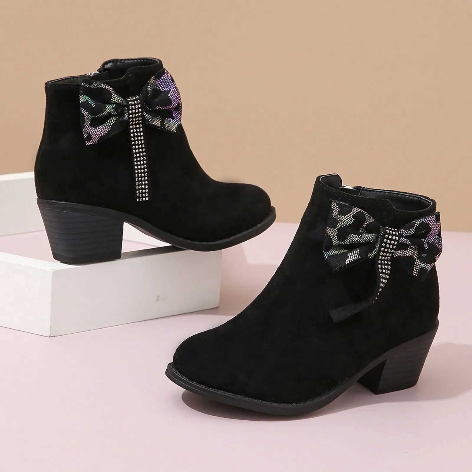 New Girls Short Boots Versatile Rhinestones Bow Fashion Anti slip Childrens Casual Low Boots Childrens Princess Boots Warm Shoes M241102