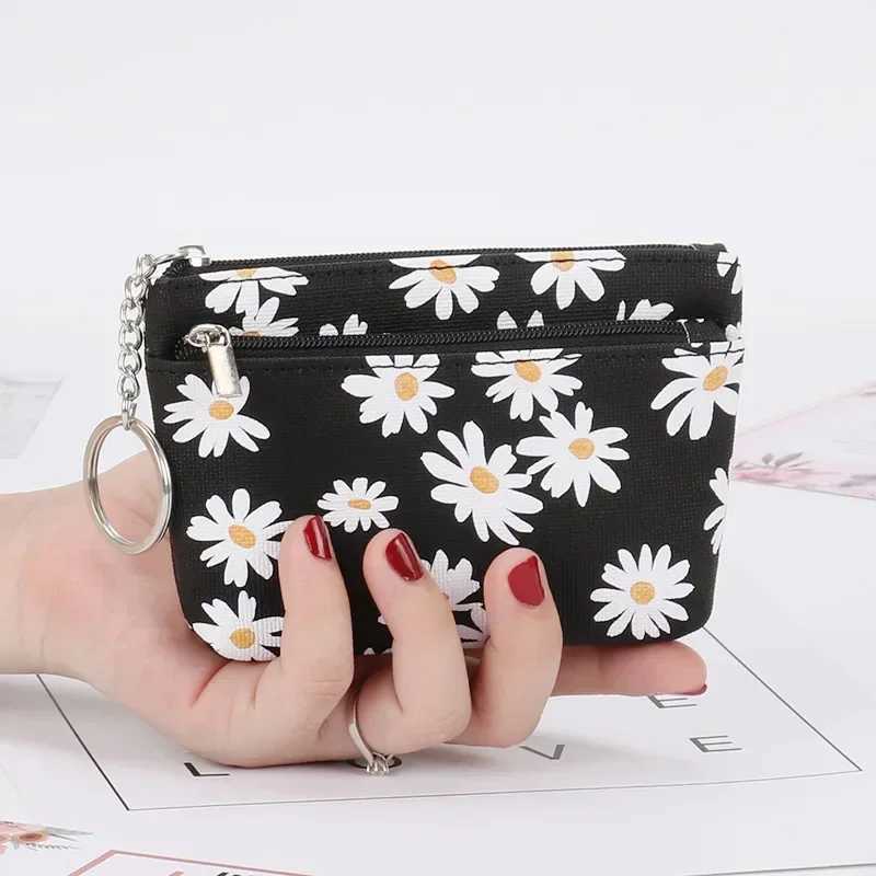 Female Pouch Key Card Holder Daisy Print Coin Purse Women Wallets Cluh With Zipper Keychain Small Coin Pouch BagXJ241111