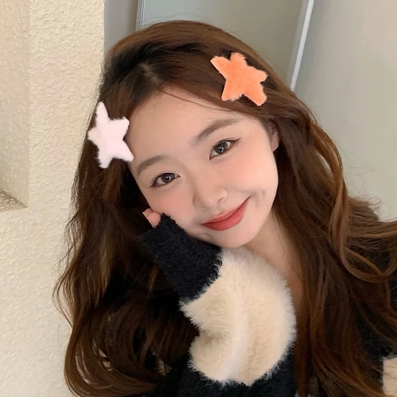 Girls Sweet Fluffy Star Hairpins new Ornament Children Kids Plush Star Hair Clip Barrettes BB Clip Side Bang 2025 Clips Hair Accessories