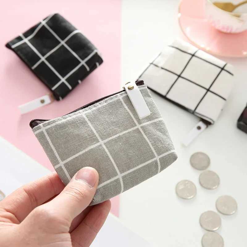 2024 New Women Kids Canvas Coin Purse Floral Plaid Zipper Pouch Small Wallet Children Female Key Card Holder Mini Mey Bag GiftXJ241111