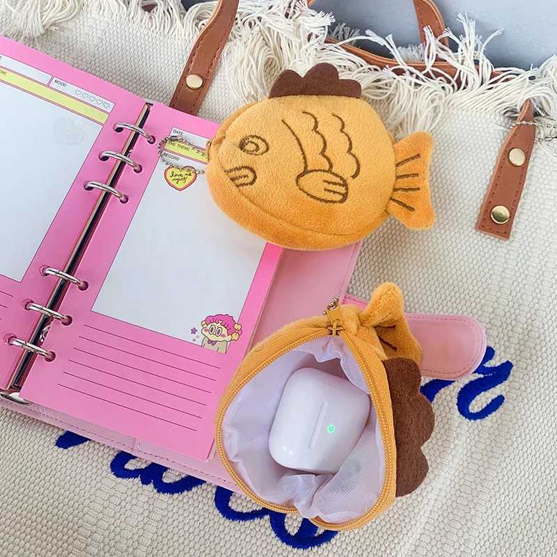 Cute Plush Fish Coin Wallet Women Taiyaki Mey Card Key Earphe Coin Purse For Small Things Pouch Zipper Bag Kid GiftXJ241111