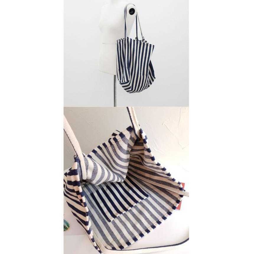 Shoulder Bags Literature Art Designer Handbag Simple Small Fresh Stripe Canvas Bag Versatile Leisure Large Capacity Shopping Bag One Shoulder WoMens B