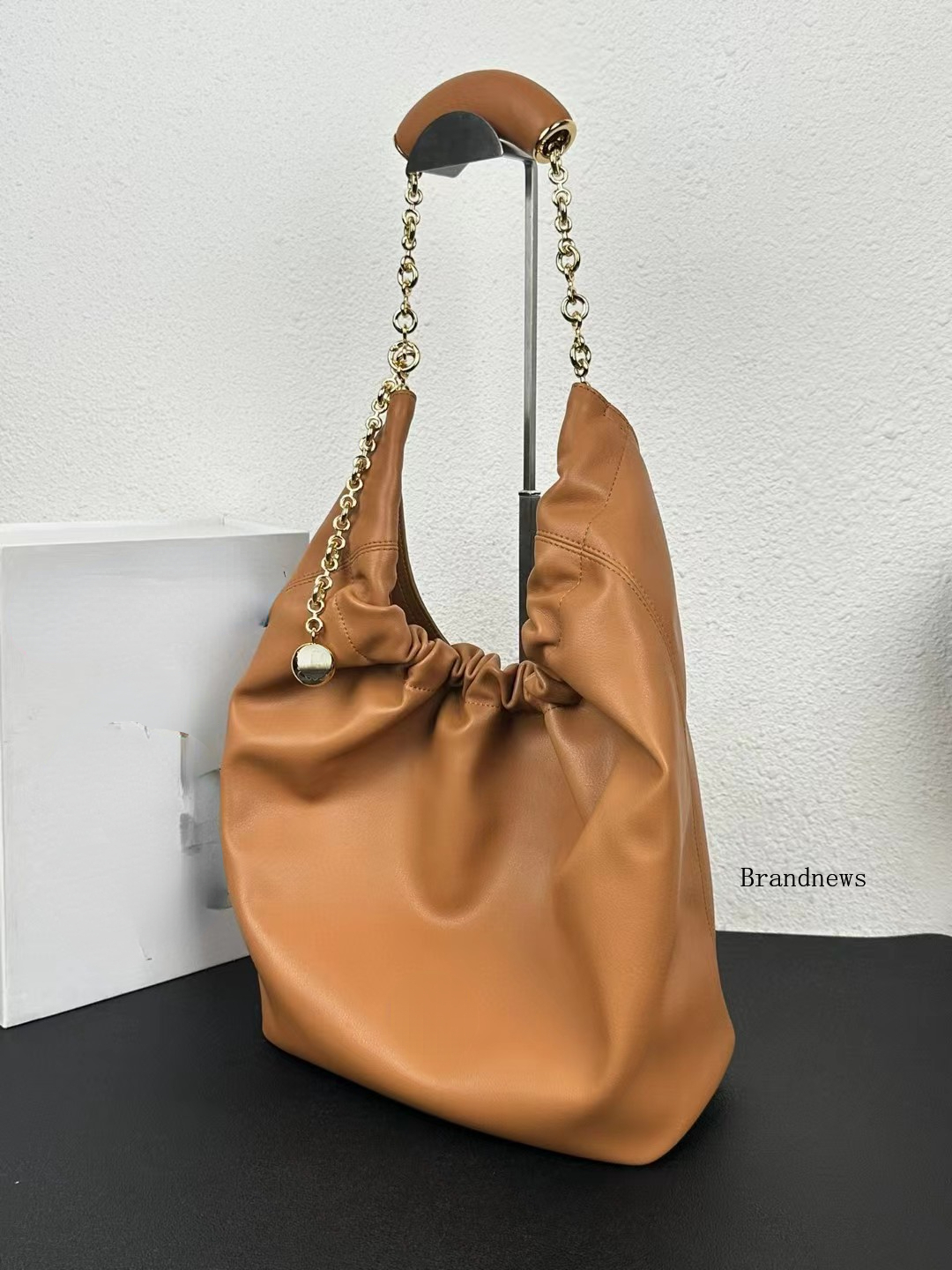 Leather Shoulder Bags: Designer Underarm Tote Handbag Soft Large Purses B2