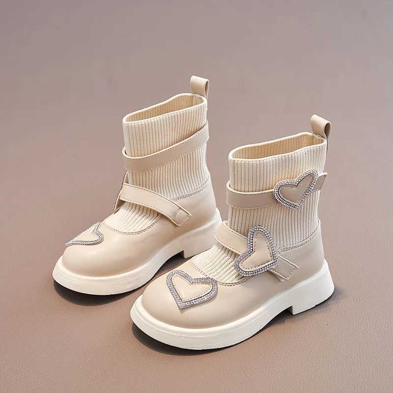 Girls autumn and winter boots outdoor childrens ankle boots sequined love princess boots anti slip British sled childrens shoes size 26-36 M241102