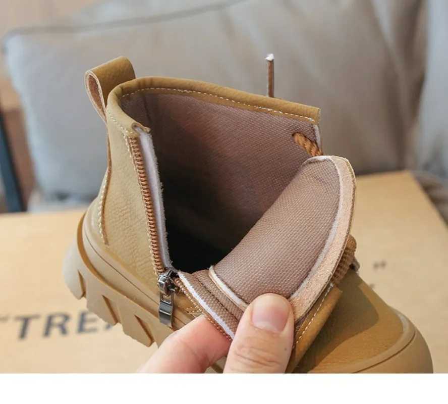 New Childrens Fashion Boots Winter Thick Boys and Girls Anti slip Warm Leather Boots Side Zipper Solid Color Childrens Casual Shoes M241102