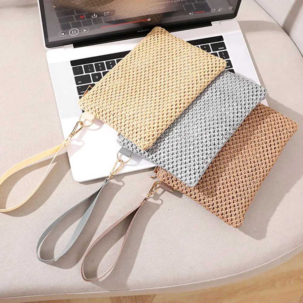 New Str Woven Handbag Women Bohemian Wallet Bags Hollow Out Knit Beach Bag Solid Color Wrist Strap Bags Coin PurseXJ241111