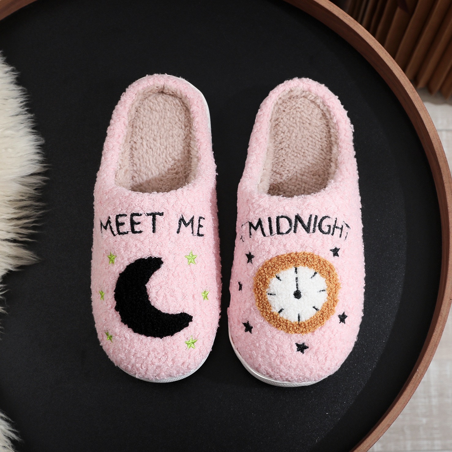 2025 new Me Meet At Midnight Slippers Taylor Style Cozy Comfortable Embroidered Slides Ts Swifties Music Tour Houseshoes For Men Women