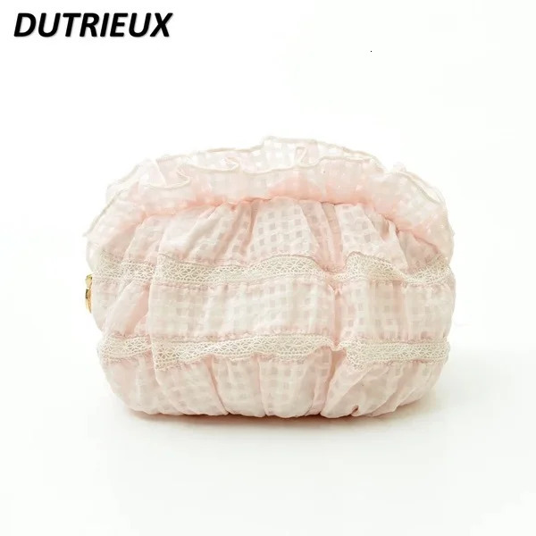 Elegant and lovely womens makeup bag casual simple pleated lace handbag semi-circular womens makeup bag 241031