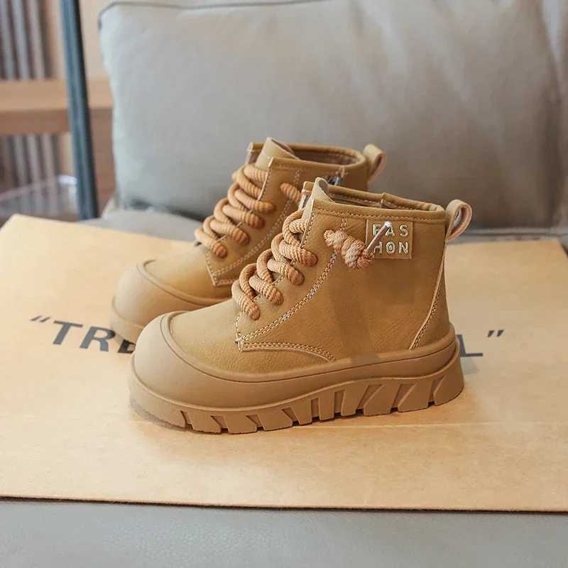 Childrens Autumn Boots New Thick Bottom Girls Shoulder and Ankle Boots Fashion Edition Patch Work Childrens Leather Boots Round Toes M241102