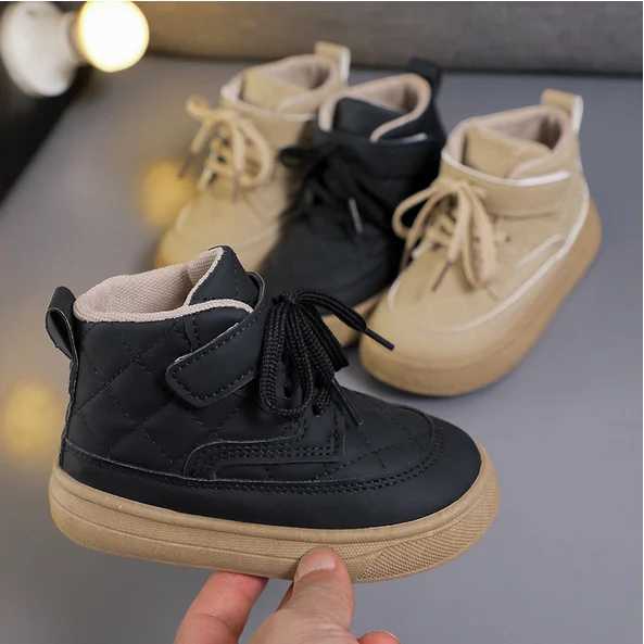 Childrens leather boots high top autumn and winter new sports shoes boys shoes casual shoes lace fashion short and fat sports shoes M241102