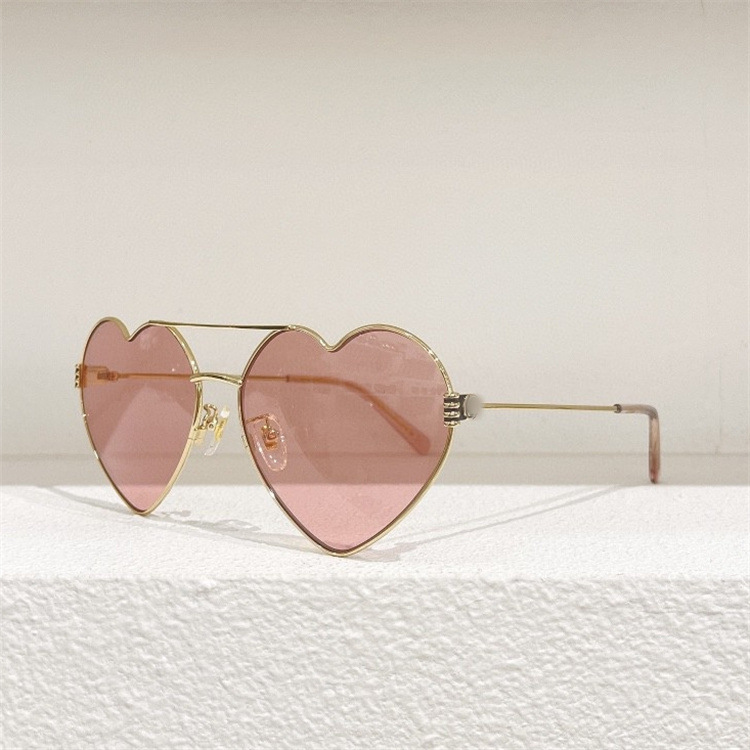 Fashion Designer Sunglasses Classic Heart Eyeglasses Outdoor Beach Sun Glasses For Man Woman