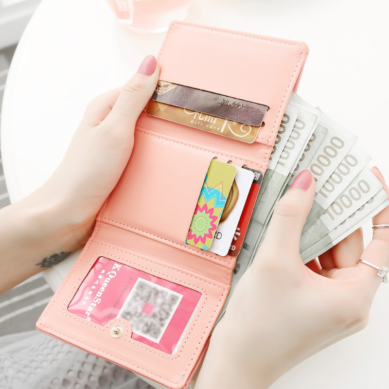 Ladies Wallet: Cute, Short Practical Design with Mini Cat Pendant, Popular Student-Friendly Coin Purse and Card Holder