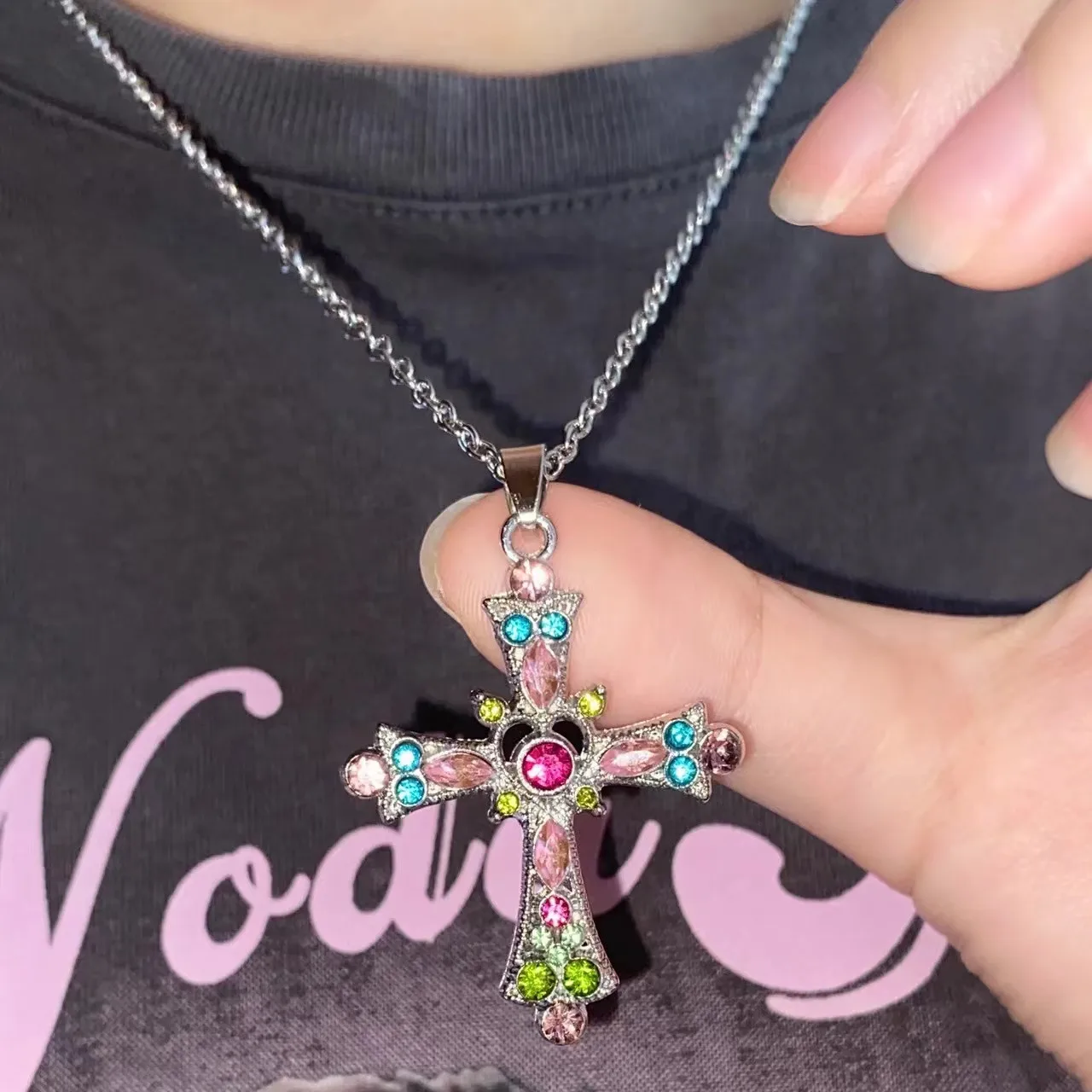 Bohemian Colorful Rhinestone Cross Necklace For 2025 new Women Exquisite Cross Pendant Alloy Choker Clavicle Chain Jewelry Friend Gifts