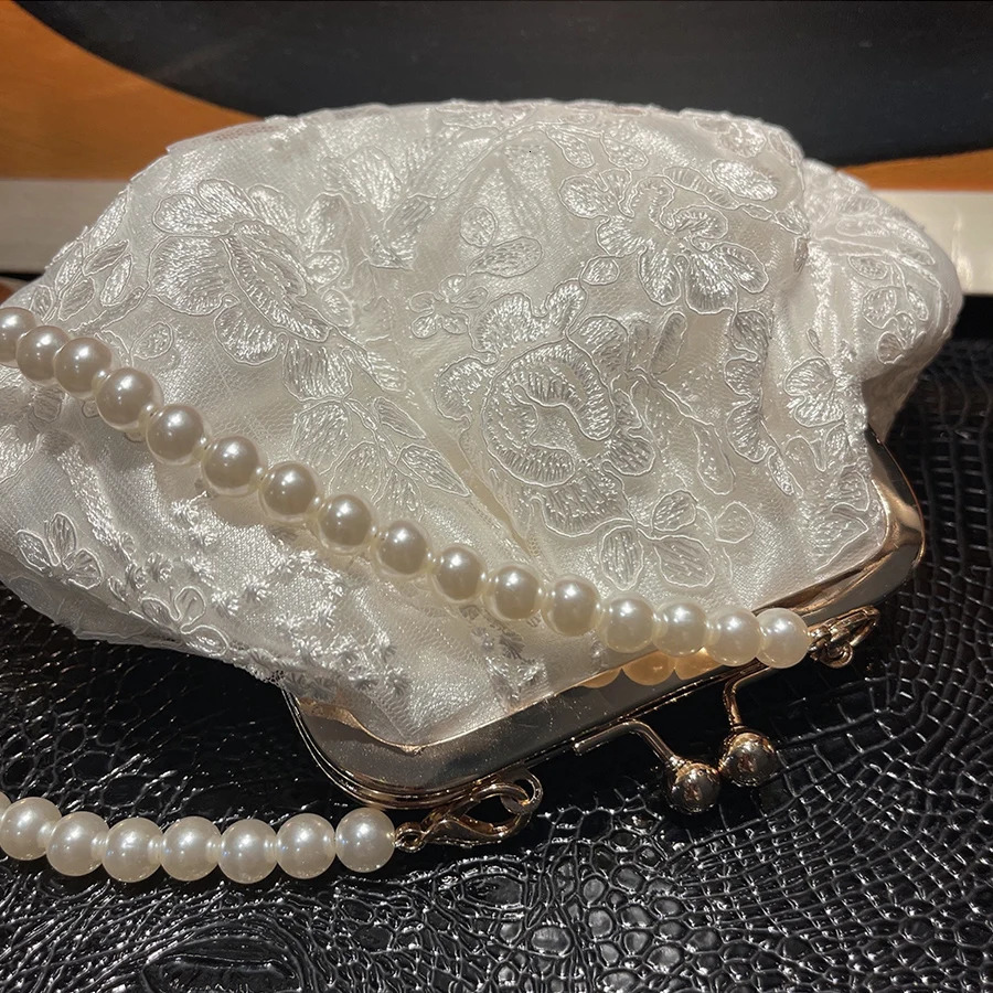 Embroidered Evening Handbag Pearl Chain Shoulder Bag All Match Clip Dinner Party Clutch Wallet Womens Messenger Bag White 241031