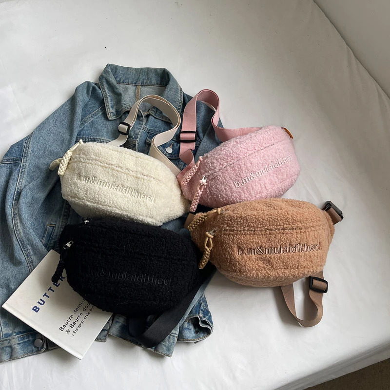 Large Womens Waist Winter Plush Belt Shoulder Crossbody Chest Fashion Fluffy Fanny Pack Banana Purse er Bag 241031