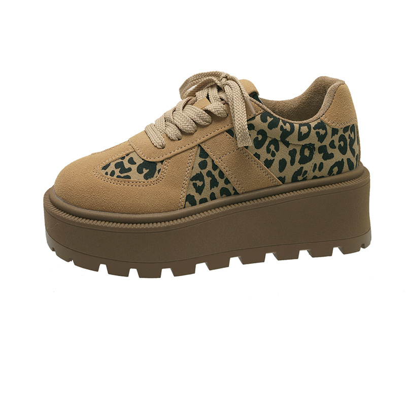 Thick soled retro women's 2024 autumn and winter new fashionable sports shoes, internet famous fashion low top German training shoes