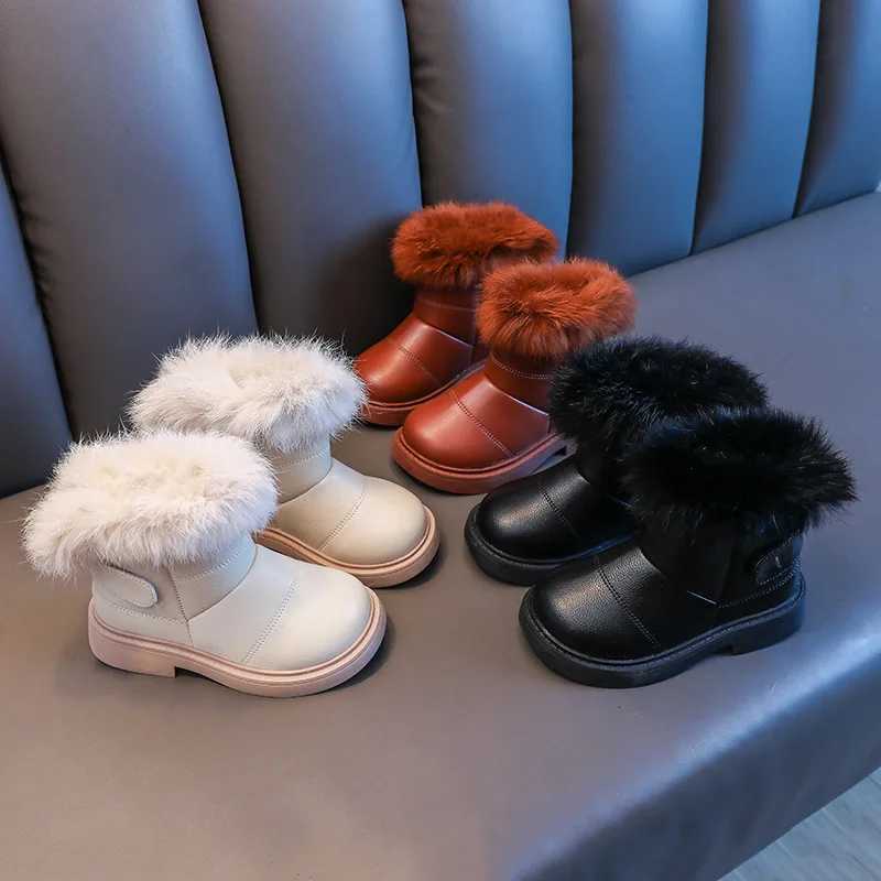 Girls leather snow shoes Chirldren winter warm Plus velvet short boots childrens pads fashionable flat shoes comfortable thick boots M241102