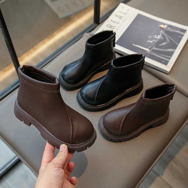 New autumn and winter childrens fashion boots girls waterproof and non slip solid zipper soft soled leather boots childrens casual shoes M241102