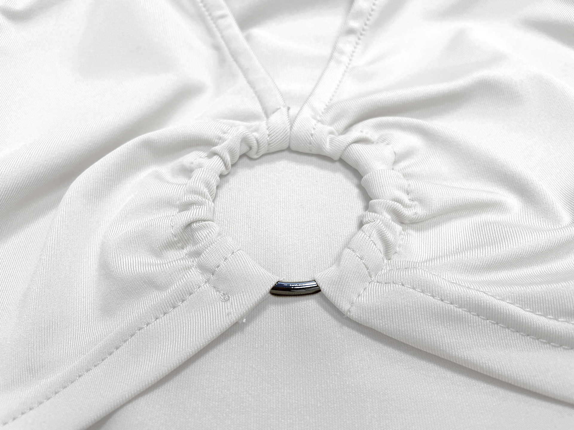 Womens Tshirt WoMens Summer Exposed Navel Woman Vest Womens Knits V-neck Solid Color Small Metal Ring Hollow Open Back Sexy Slim Fit Vest 241024