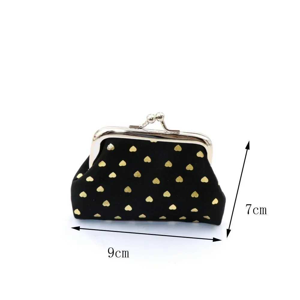 Womens Coin Purse Oil Wax Leather Heart Print Wallet 4 Inch Buckle Mini Wallet Coin Bag Lipstick Storage Bag Ladies Cluh BagXJ241111