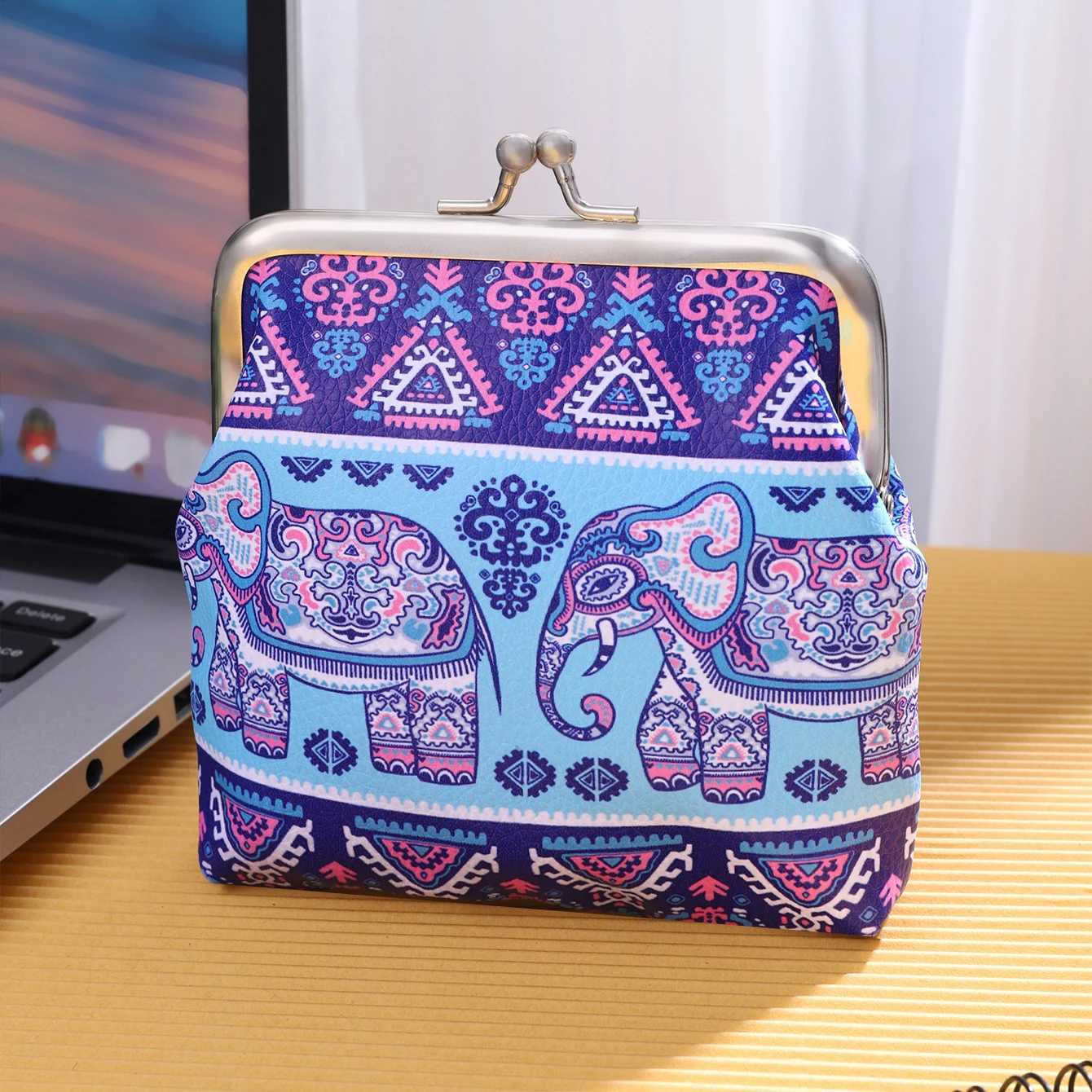 Fiable and portable coin purse with ethnic style elephant print storage bag multifunctial Bosnia mouth red envelopeXJ241111