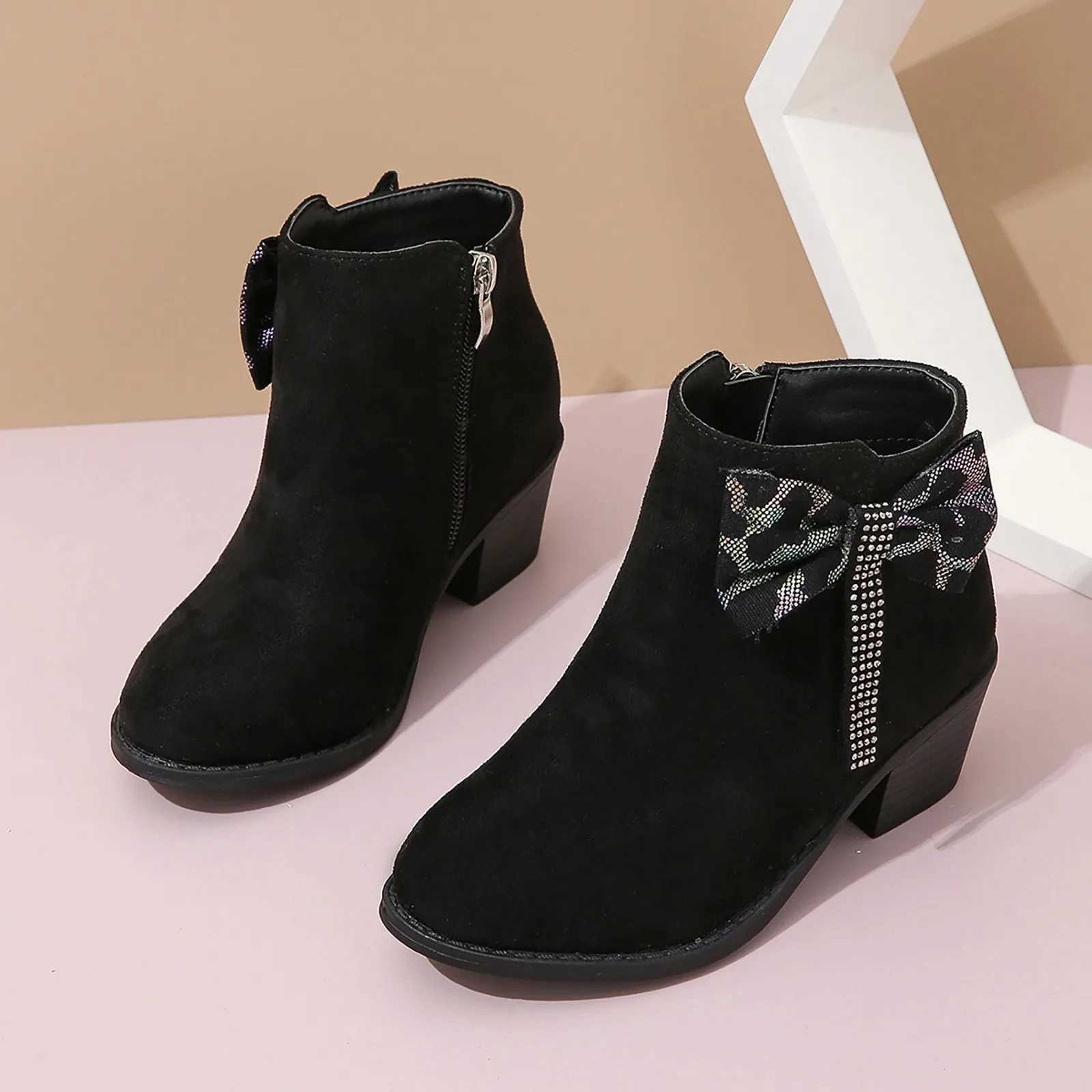 New Girls Short Boots Versatile Rhinestones Bow Fashion Anti slip Childrens Casual Low Boots Childrens Princess Boots Warm Shoes M241102