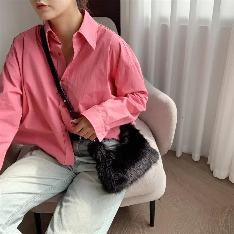 Artificial Fur Women's Shoulder Bag Soft Plush Women's Designer Handbag Women's Small Handbag Fluffy Crossbody Bag