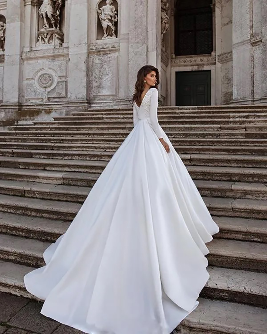 Elegant Satin A e Dresses Bateau Neck Lace Applique Long Sleeves Beaded Boho Bridal Gowns Wedding Dress Custom Vestidos