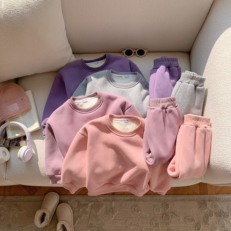 Designer shoes 2024 new children's clothing with hoodie set autumn and winter casual top thickened lamb fleece for warmth free shipping