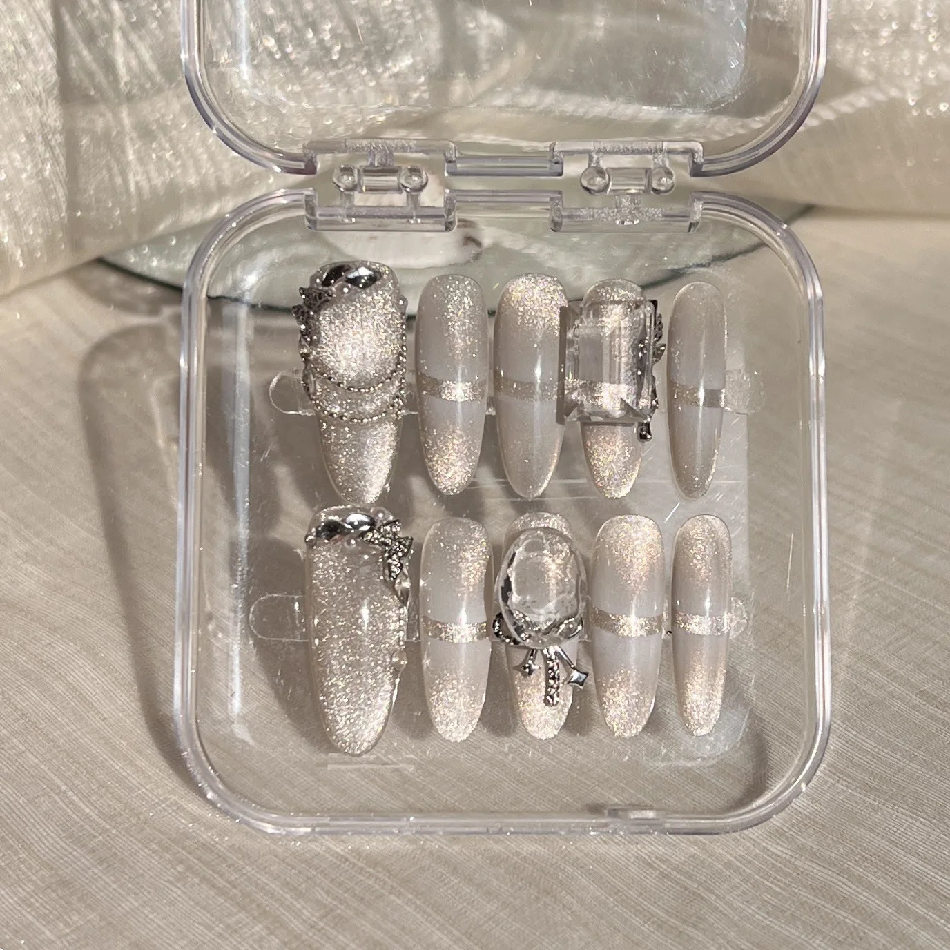 10 Super Shining Fake Nails 3D Drip Diamond Christmas Silver Holiday Nail Full Finished Fake Nail Patch Girl 241031