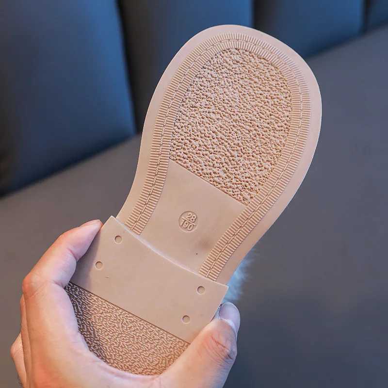 Girls leather snow shoes Chirldren winter warm Plus velvet short boots childrens pads fashionable flat shoes comfortable thick boots M241102