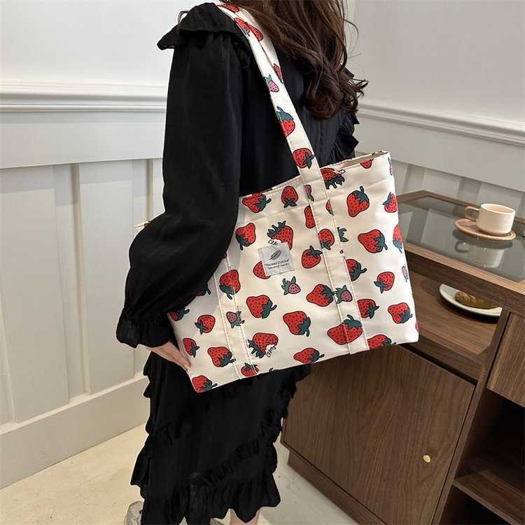 CMM Korean Detail Small Fresh Leisure Art Canvas Shopping Bag Shoulder Bag Strawberry Canvas Bag Womens Handbag