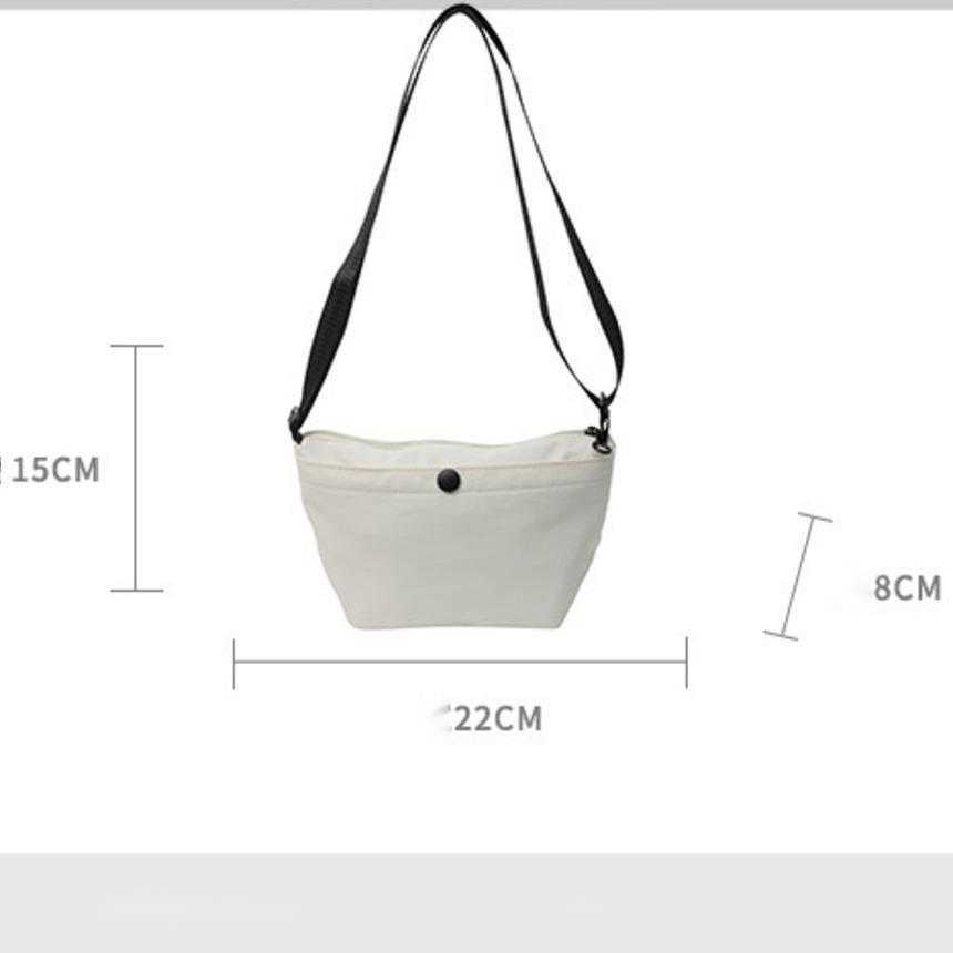 Shoulder Bags Summer Lightweight WoMens Bag Small Dumplings Crossbody Bag Versatile Small Tote Bag Minimalist WoMens Bag 241015