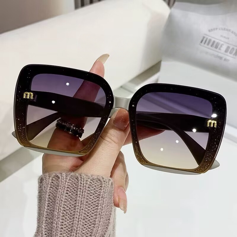 New top-level sunglasses, Polaroid lenses, high-end women's eyeglass frames, men's retro metal sunglasses, UV resistant European and America