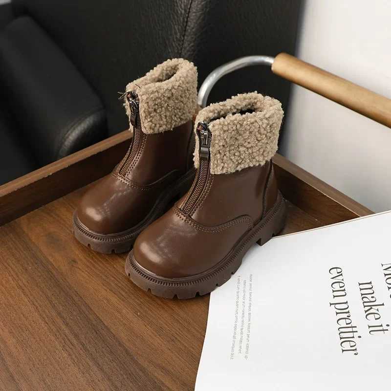 New Girls Childrens Boots Winter Warm Plush Preschool Edition Cotton Boots Fashion Leather Boots Thick Bottom Childrens Ankle Boots Anti slip M241102