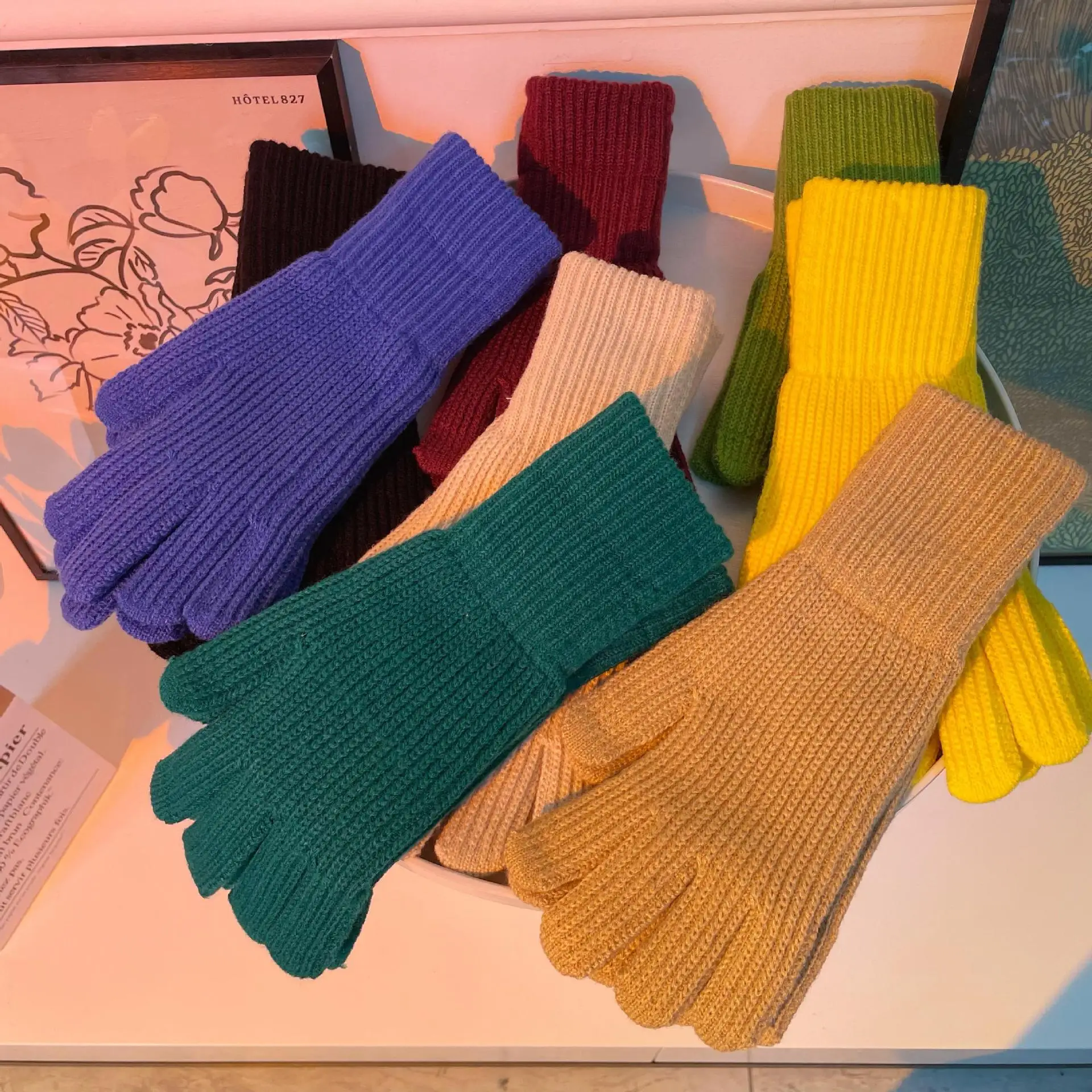 Korean 2025 Style Women's Winter Gloves Cute Plush Warm new Knitted Riding Gloves Women Solid Gloves Fluffy Work Students Girls Gloves