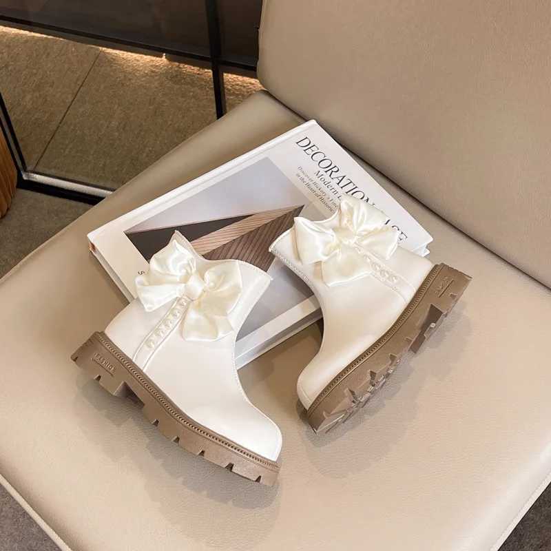 Winter childrens boots elegant and cute girl shoulder ankle boots thick soled childrens cotton boots fashionable bow new style M241102