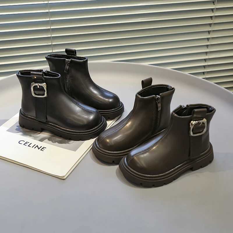 Childrens fashion boots with metal decorations boys and girls short boots with side zippers new childrens ankle boots for autumn non slip M241102